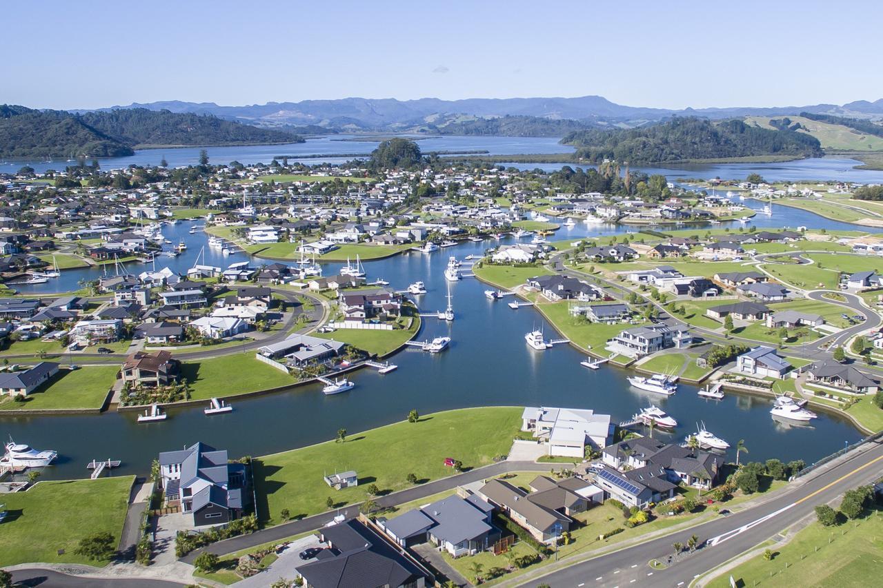 Casa Aquila Bed and Breakfast Whitianga Exteriör bild