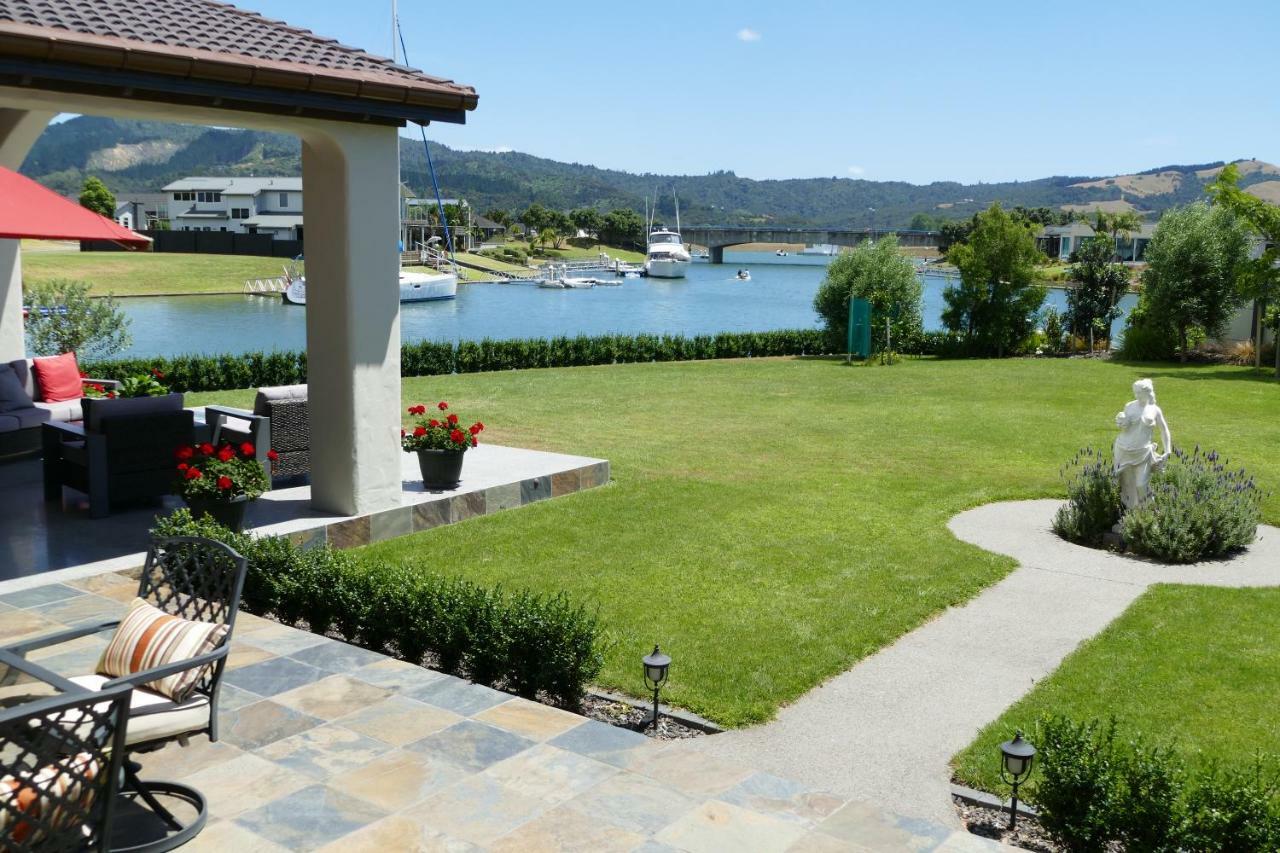 Casa Aquila Bed and Breakfast Whitianga Exteriör bild